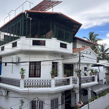 Beza Homestay Коччи Экстерьер фото