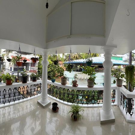 Beza Homestay Коччи Экстерьер фото